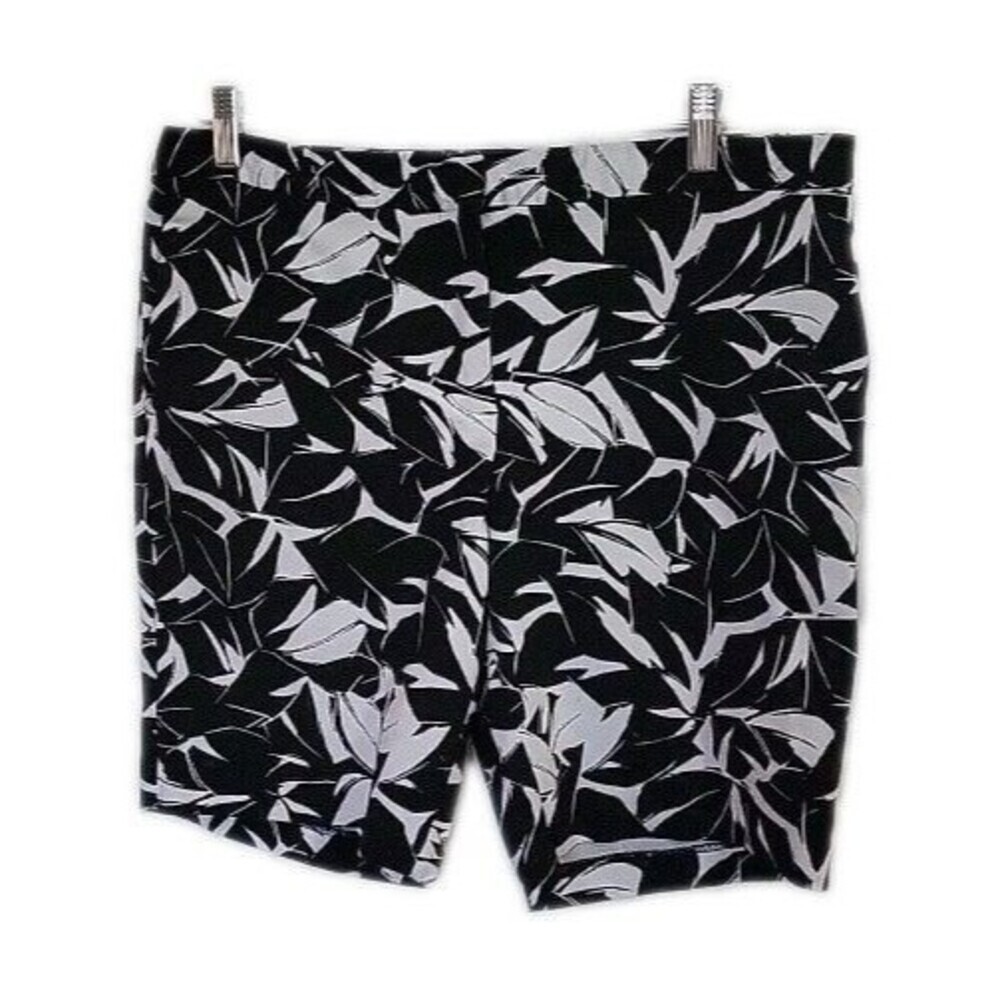 Mario Serrani Italy Women’s Size 12 Bermuda Shorts Black White Pattern Stretchy